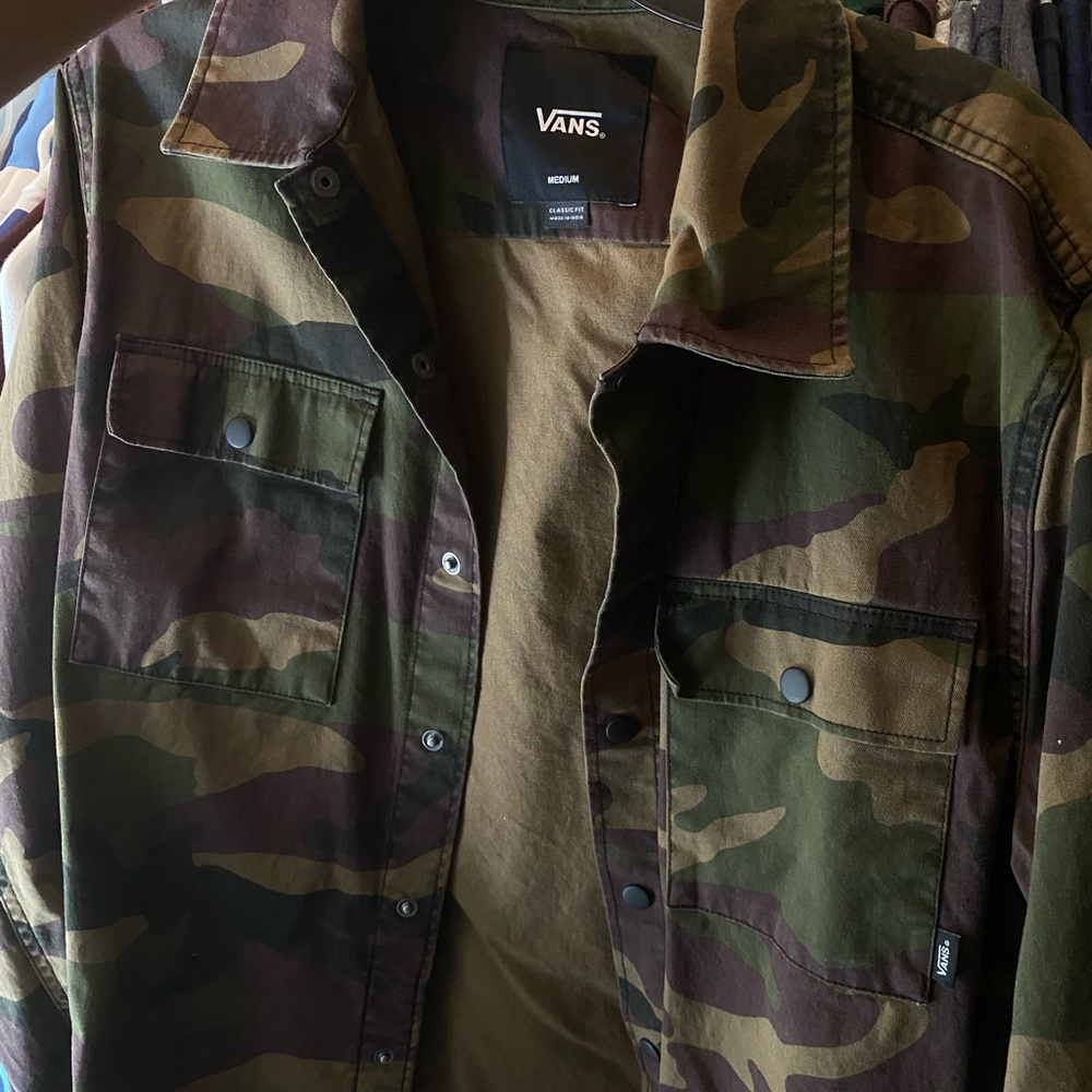 Vans button up camo jacket
